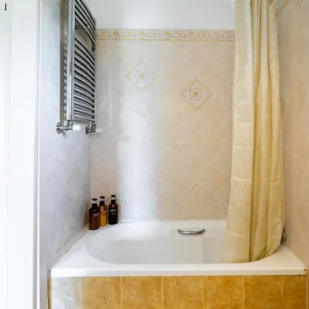 Hideaway With Sea View-no Pool Use Διαμέρισμα